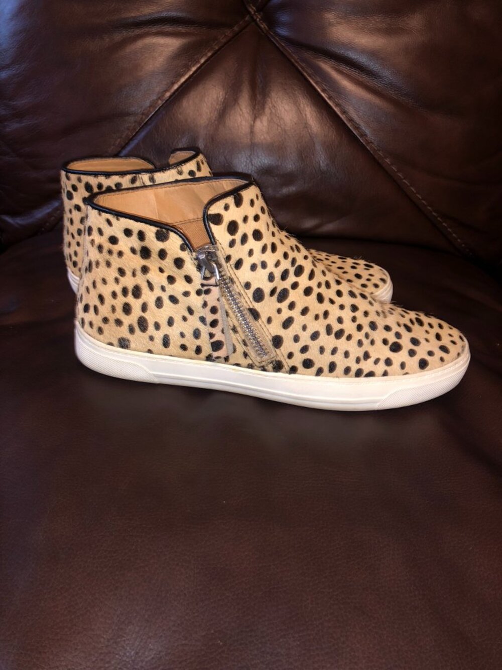 Crown Vintage Zia Leopard Calf Hair Side Zip Mid Top Sneakers 6.5